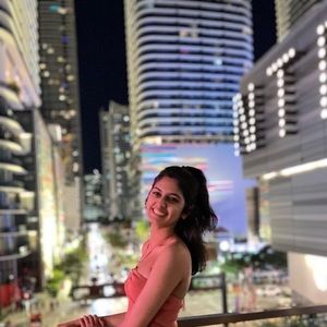 Meet your Posher, Dhruvi